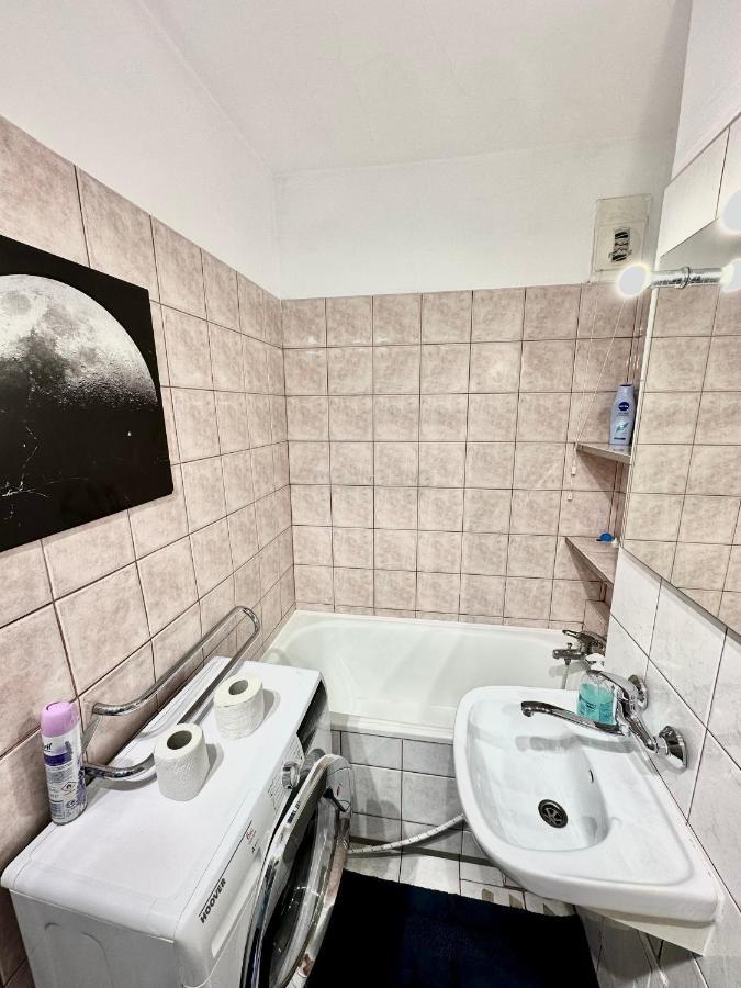 Super Apartament Grey Centrum 2X Metro Fast Wifi 300 Mbs Netflix Appletv Smarttv Spotify Panorama Miasta 华沙 外观 照片