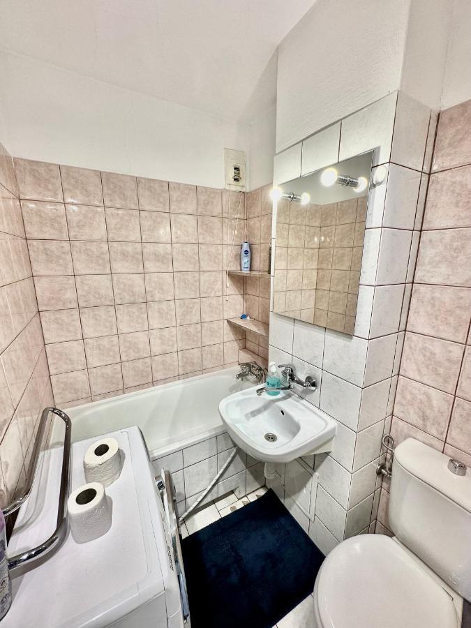 Super Apartament Grey Centrum 2X Metro Fast Wifi 300 Mbs Netflix Appletv Smarttv Spotify Panorama Miasta 华沙 外观 照片